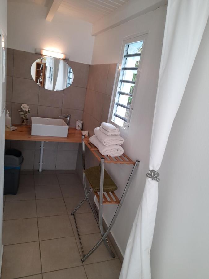 Apartamento Le studio de Jeannine Capesterre-Belle-Eau Exterior foto